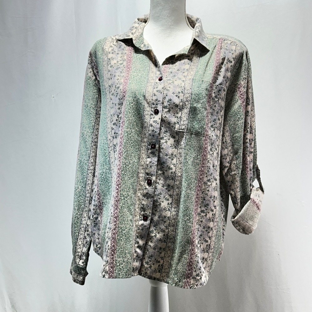 Cascade Blues Women's Size L Floral Striped Button Up Shirt Made in USA